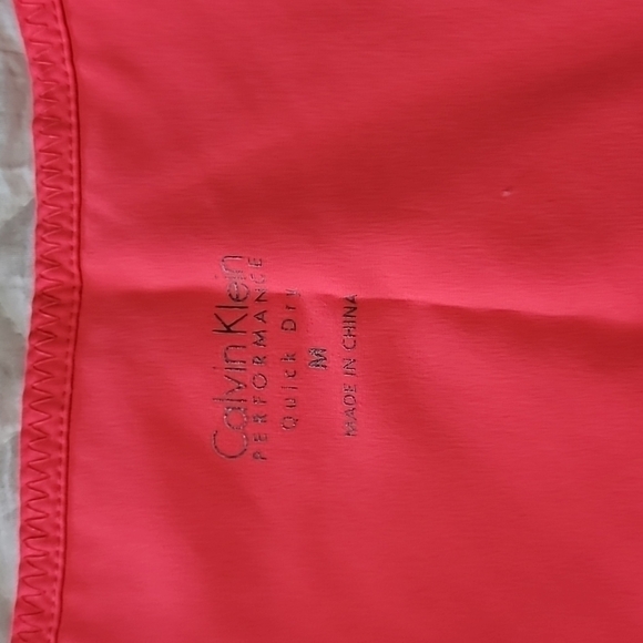 Calvin Klein Performance Quick Dry Women's Workout Top Size Medium Pink - Picture 4 of 7
